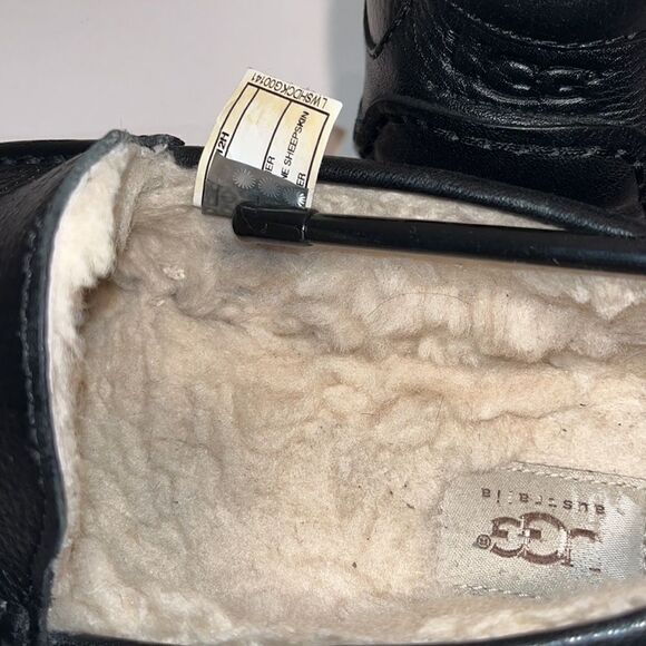 UGG black leather loafers with genuine sheepskin lining. - Picture 5 of 5